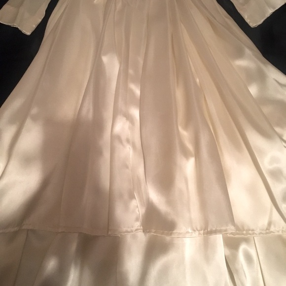 Pearl White Satin Child Holy Communion Dress - Picture 7 of 8